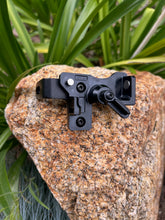 Load image into Gallery viewer, Ultraview Thumb Mount 3-4 Finger M-L (Right Handed)