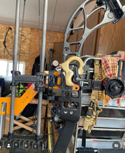 Load image into Gallery viewer, Three Wisemen Mount (Right handed) Nock2it, Wise Choice, First Choice, Hot Shot