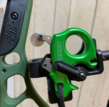 Load image into Gallery viewer, Three Wisemen Mount (Right handed) Nock2it, Wise Choice, First Choice, Hot Shot