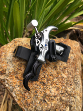 Load image into Gallery viewer, Stan Perfex Long Neck/Scott Pursuit Thumb Mount M-XL (Right Handed)