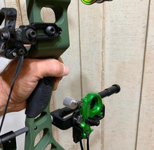 Load image into Gallery viewer, Three Wisemen Mount (Right handed) Nock2it, Wise Choice, First Choice, Hot Shot