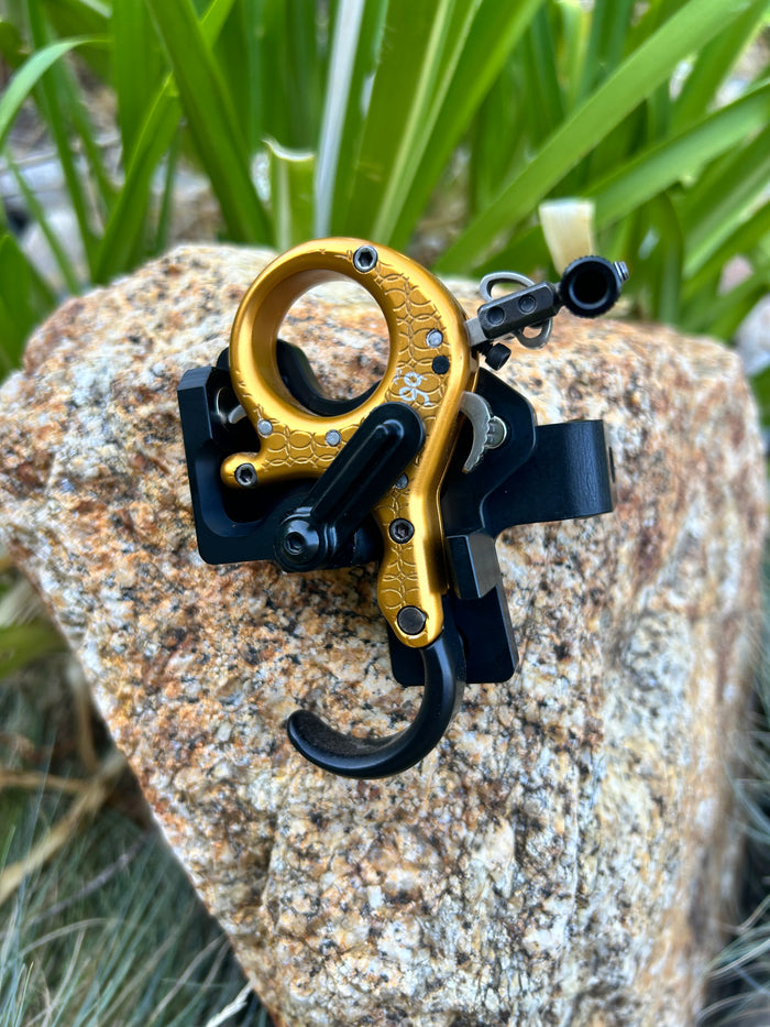 AOT magnetic release holder for the B3 Omega and Versa thumb releases, left hand