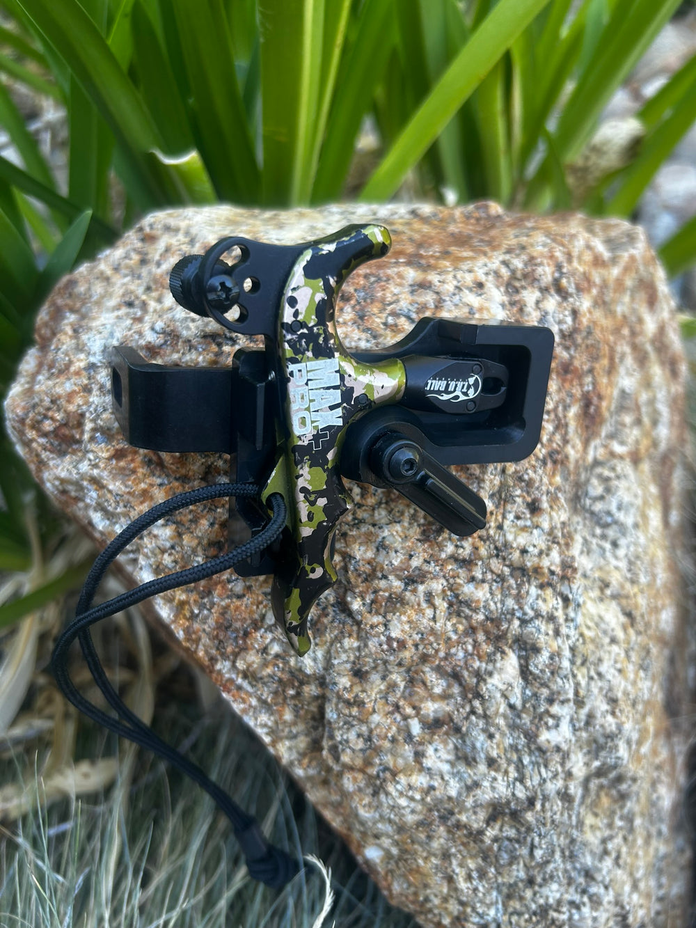 TRU-Ball Max Pro+ release in AOT right handed magnetic release holder