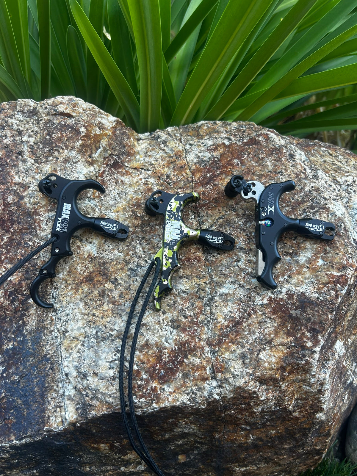 AOT magnetic release holders with TRU-Ball Max Pro Flex Thumb, Max Pro+ and Boss X releases