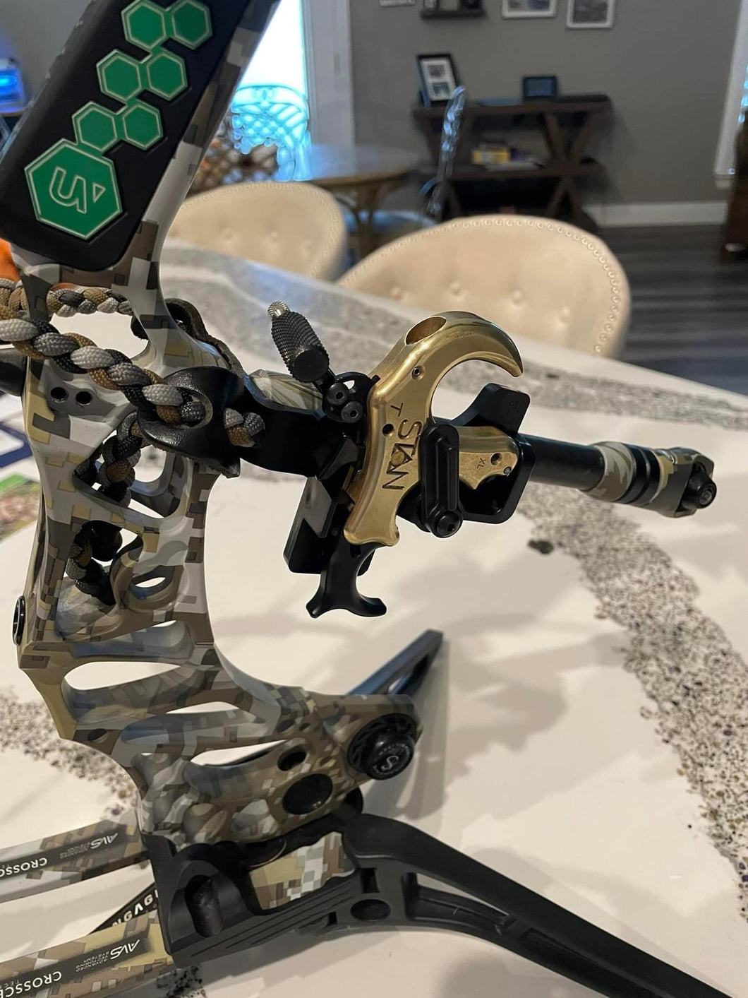 Stan Onnex Mount L-XL,XXL Thumb and Click Only (Right handed) This will not work with the Hinge or Resistance versions.