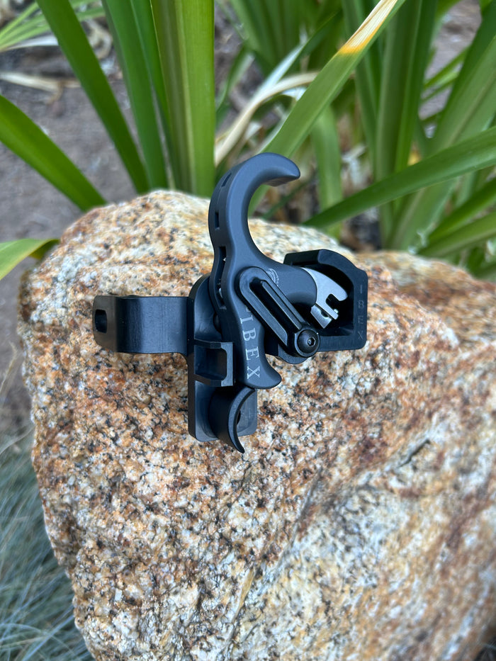 AOT magnetic release holder for the Evolution Outdoors Ibex hinge release, right hand
