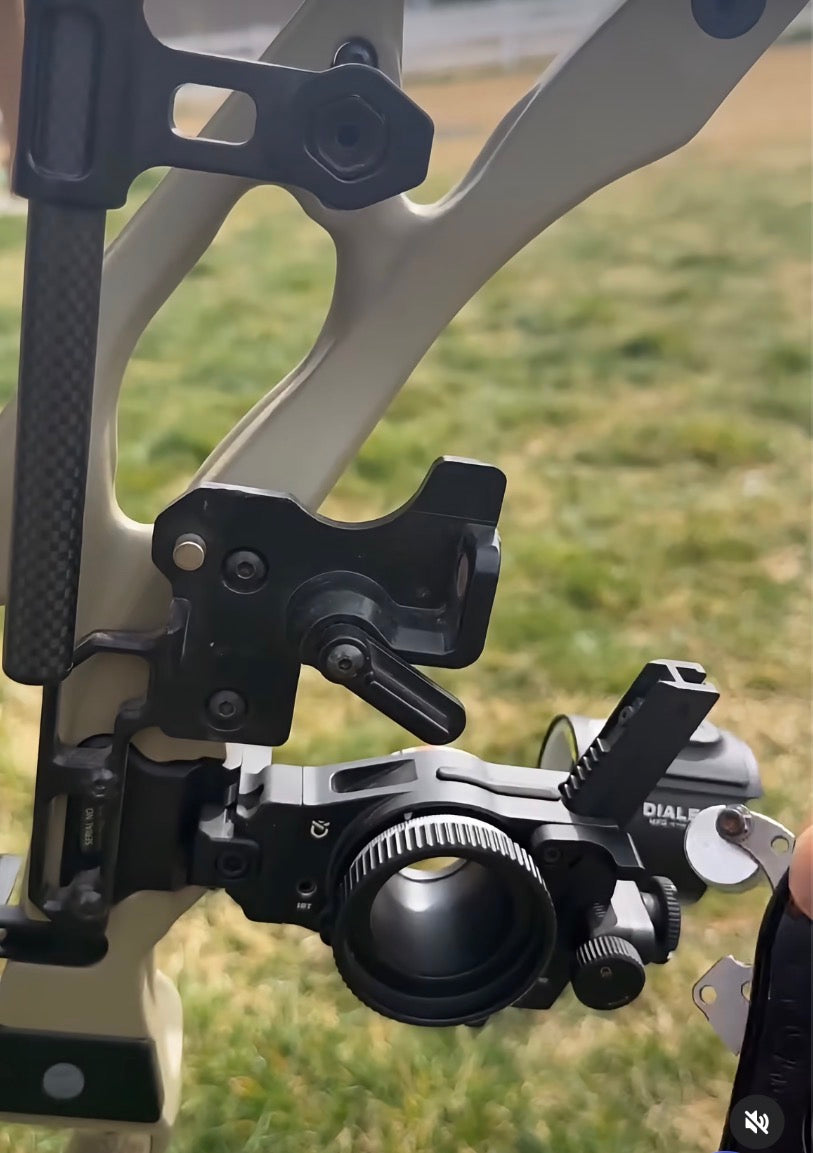 AOT Hoyt Alpha Picatinny mounting bracket for release holders