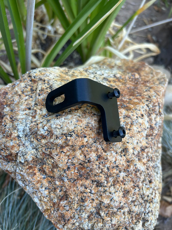 AOT right hand stabilizer mounting bracket for release holders