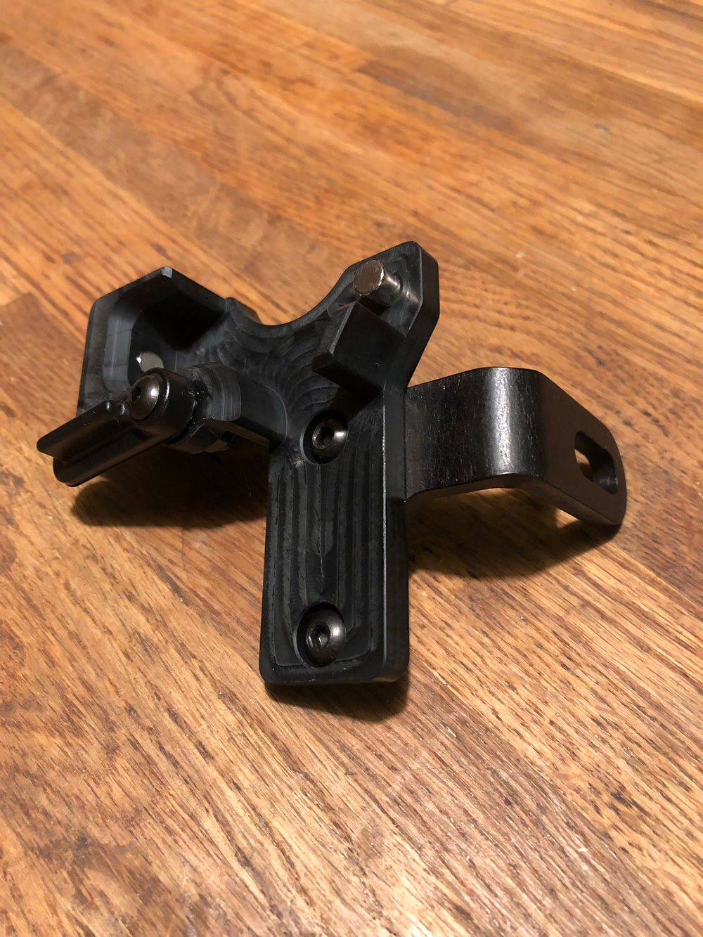 AOT magnetic release holder for Stan Perfex Long Neck and Scott Pursuit thumb releases, M-XL, left-handed
