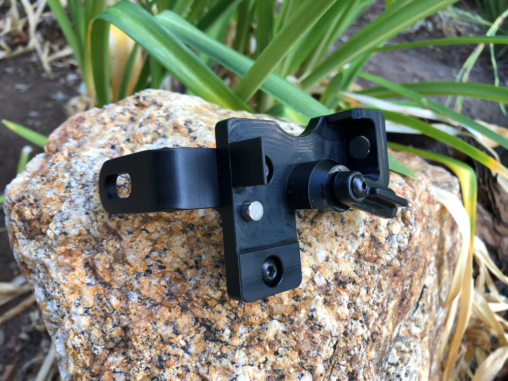 AOT magnetic release holder for the TRU-Fire Synapse thumb release, right-handed